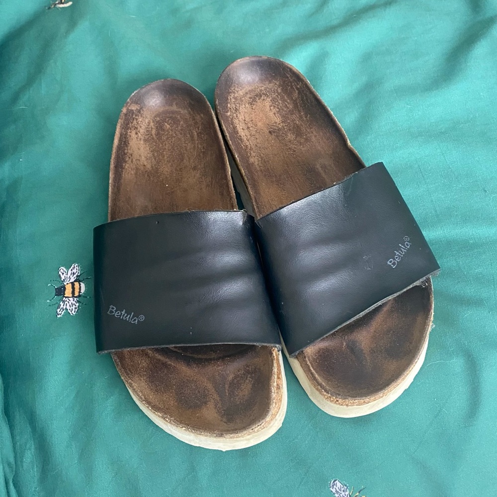 betula birkenstock’s sandals size 7